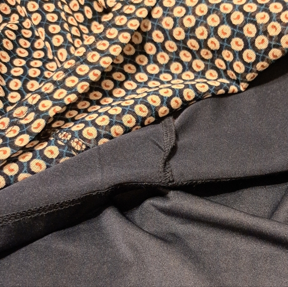 Ladies Esprit skirt - Picture 5 of 6